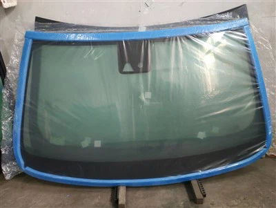 Illik a Cadillac CT6 szélvédőhöz. Esőérzékelő plusz Night Vision OEM csomag Eredeti gyári eredeti címke nagy- és kiskereskedelem